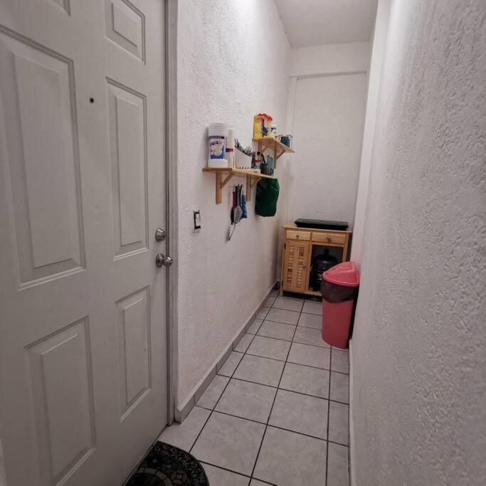 Lovely Studio Apartment With Balcony Ac & Wi-Fi, Minutes From Downtown! ซีฮัวตาเนโค ภายนอก รูปภาพ